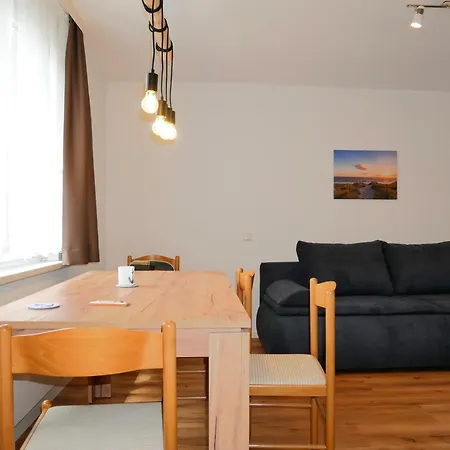 Schwarz In Strandnaehe Apartmán Stubbenfelde